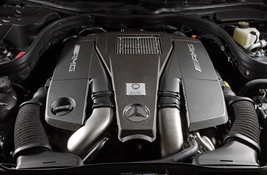  Mercedes-Benz CLS63 AMG 2011 года  (фото 38 из 199)